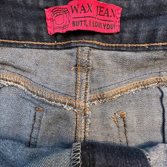 Wax Jean Shorts Distressed Dark Wash Cuffed Hem Size Large - Picture 4 of 4